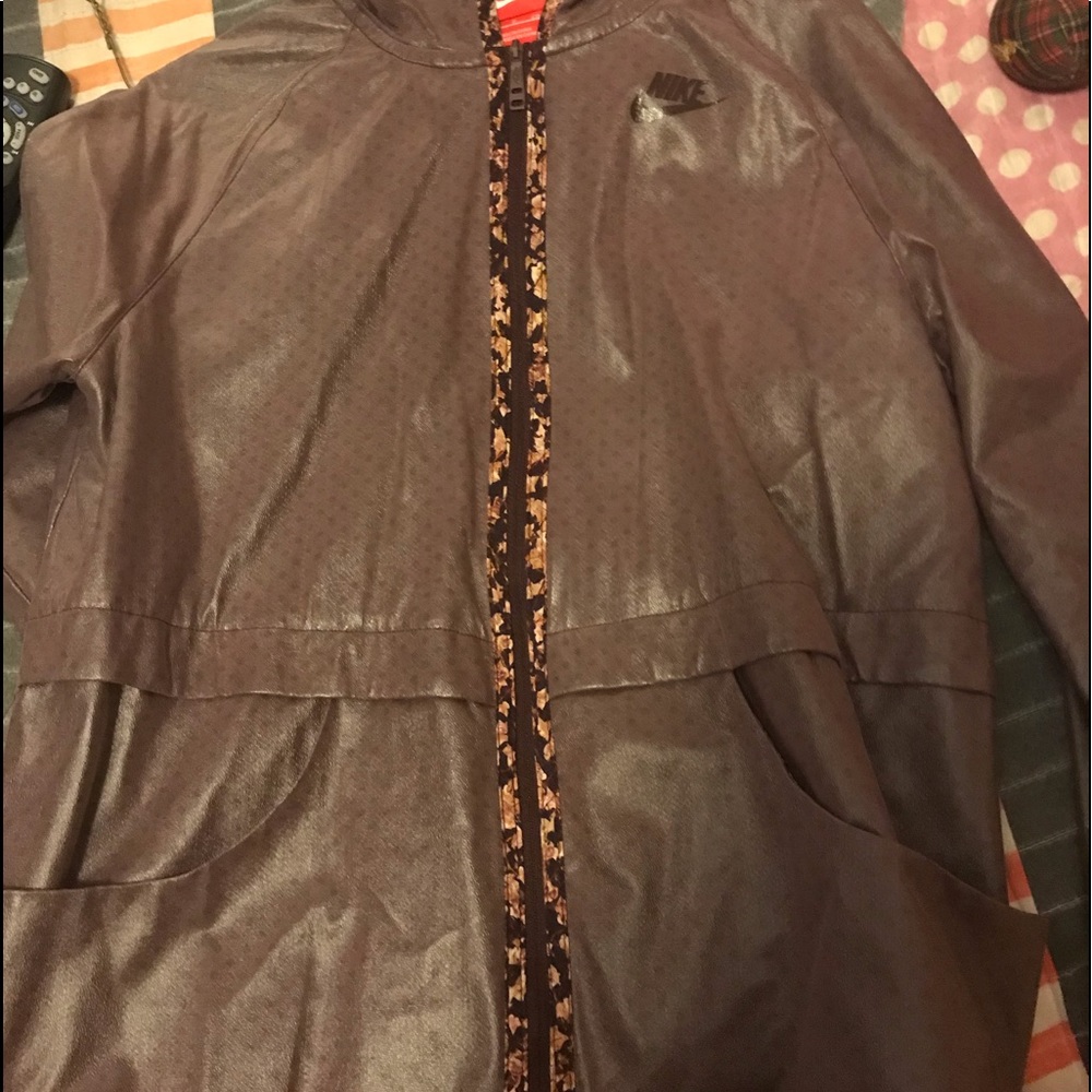 Nike lightweight jacket with hood